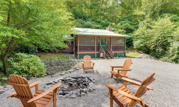 Marble Cabin | Creekside Smokies Cabin 8 Mi to Murphy
