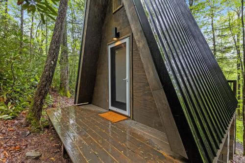 Pine Ridge House | Creekside