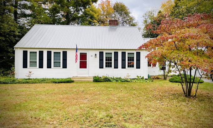 Conway House | Crescent Cape -Great location/Family Friendly/Dog Friendly/Private