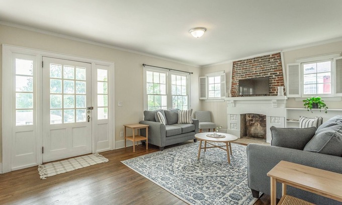 Chattanooga House | Crescent Cottage | Close to Crabtree Farms Venue + Downtown Chattanooga! | 3 Bed, 2 Bath