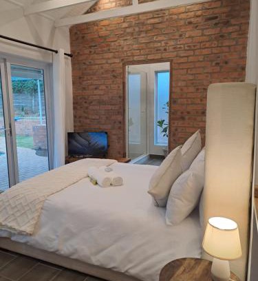 Howick Apartment | Crescent Cottage