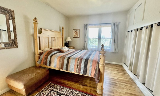 Baca Grande House | Crestone Mountain Gem Hideaway