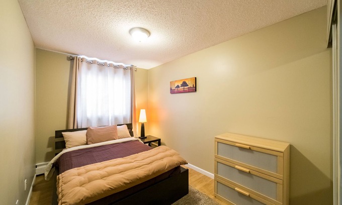 Jasper Place Condo | Crew Accommodations Sleeps 4 - AMAZING Value! K308