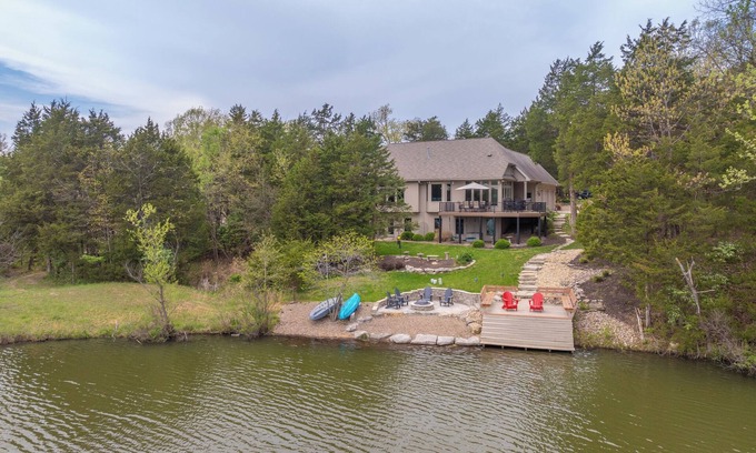 Innsbrook House | Crimson Cove by Innsbrook Vacations!