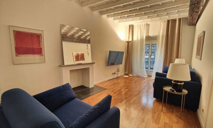 Porta Lodovica Apartment | Crocetta Design Apartment with Terrace