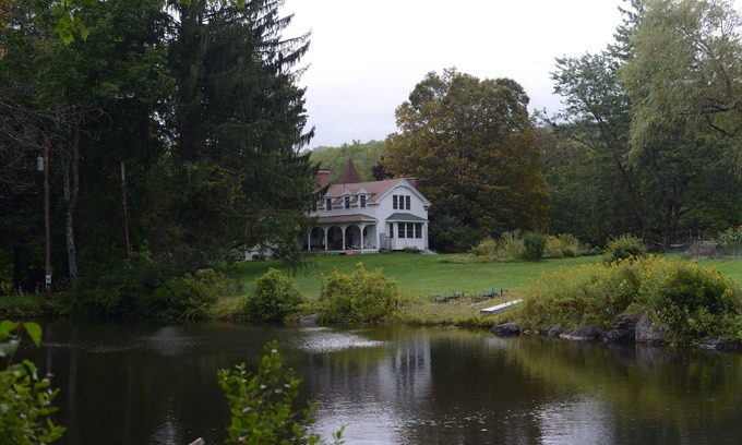 West Stockbridge House | Crossbridge: Vintage Charm + Unique Character.