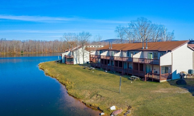 Drums Apartment | Crown Resorts at the Poconos