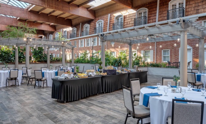 Newtonville Hotel | Crowne Plaza Albany - The Desmond Hotel by IHG