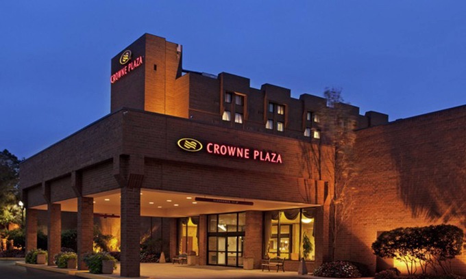 Columbus Hotel | Crowne Plaza Columbus North- Worthington by IHG