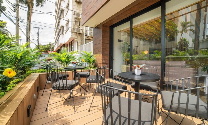 Granada Apartment | CRS 203 - Fully Renovated 2 BR in Centenario w/Queen Beds