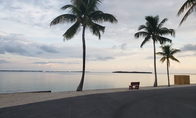 Cudjoe Key House | Crystal Clear Water Getaway!