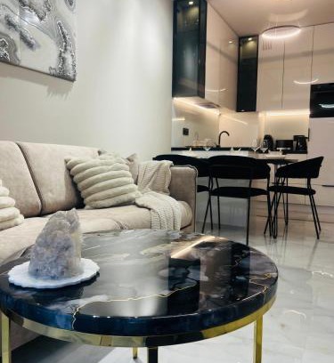 Podgorze Apartment | Crystal Luxury Apartment with Free Parking in Cracow for 4 Guests