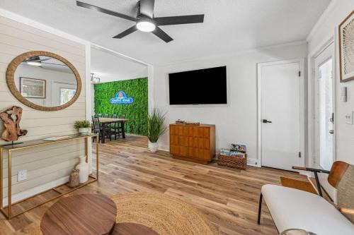 Crystal River House | Crystal River Retreat Sleeps 8 5 min to Boat Ramp