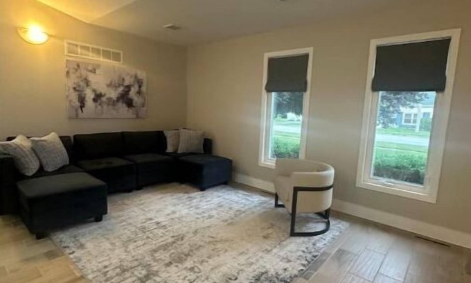 Findlay House | Crystal Rose