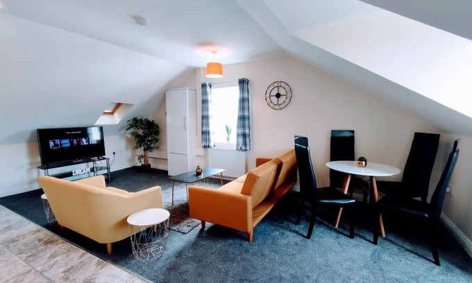 North Shields House | Crystal Suite 4 located at the Centre of North Shields a short walk to Fish Quay
