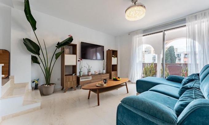 Sitio de Calahonda Apartment | CT 376 - Faro's Calypso Duplex Penthouse - Walking distance to Beach