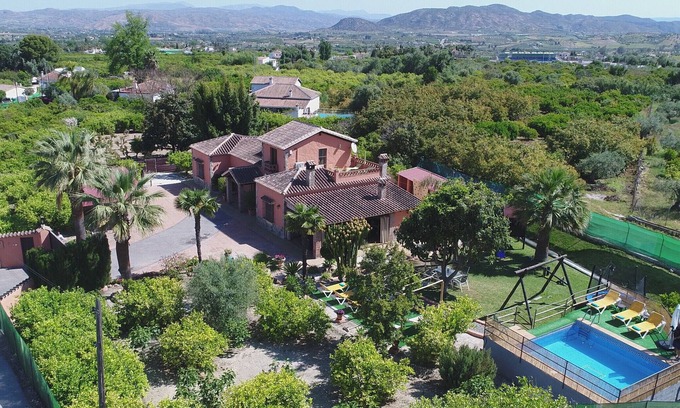 Alhaurin el Grande Villa | Cubo's Villa Family/Air conditioning/Wifi/private pool/children's area