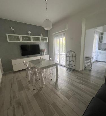 Marcelli Apartment | Cuorconero