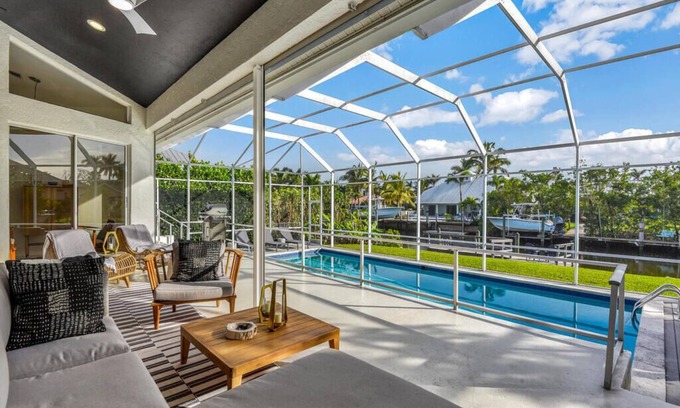 Royal Harbor House | CURLEW CANAL - Modern Waterfront Home with Heated Pool