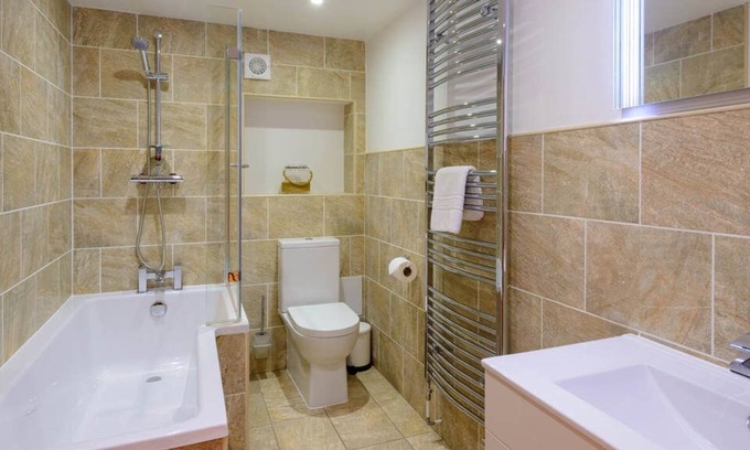 North Berwick Apartment | Curlew - double upper apartment