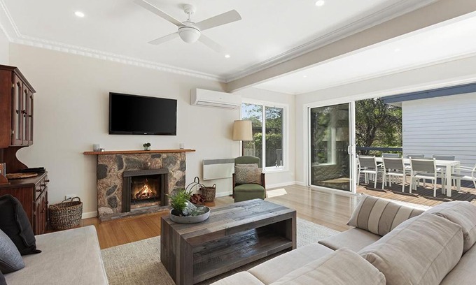 Point Lonsdale Hotel | Curragundi