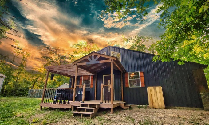 Doniphan Other | Current River Mark Twain Forest Farmhouse Barndominium Located in the Ozarks