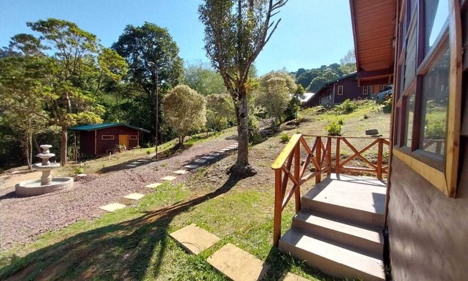 Canton Dota Cabin | Curuba Lodge
