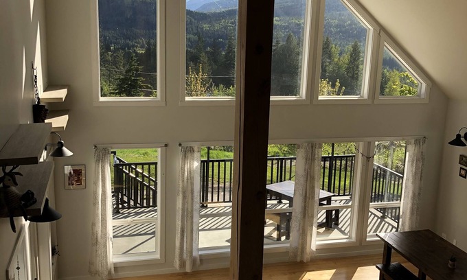 Slocan Ski Chalet | Custom chalet-style home perched on a mountain terrace