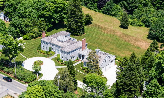 Cotuit House | Custom Crafted Blend Of The Historical And The Contemporary JULY 14 OPEN