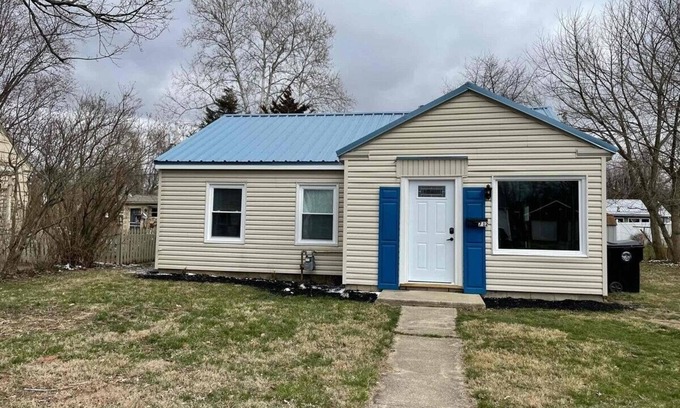 Wilmington House | Cute 3 bedroom house less than 3 miles from WEC
