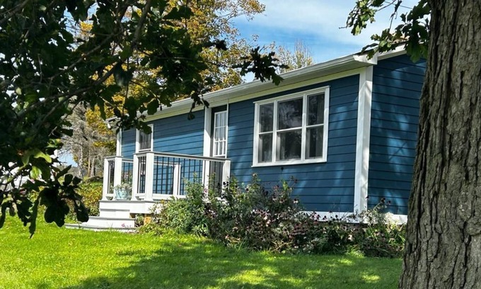 Rome House | Cute, Comfy home in Bumpville