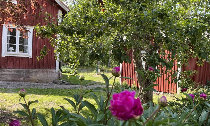 Stora Sundby House | Cute cottage in the countryside in Sörmland with horses and forest as neighbors!
