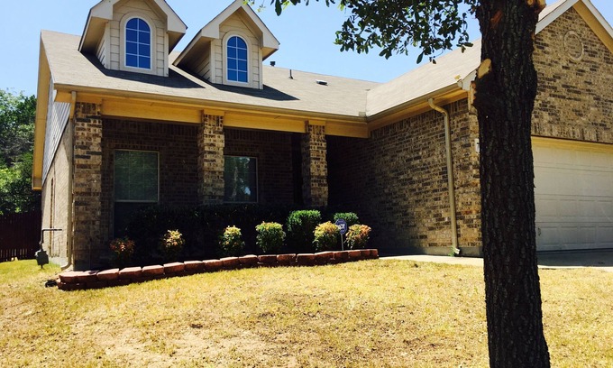 Duncanville House | Cute, Cozy, Relax and Charming 3 Bedroom 2 Bathroom Home Surrounded by Trees