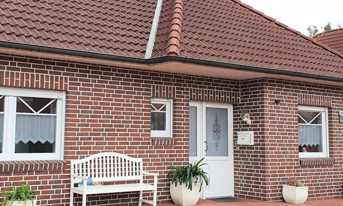 Norddeich Apartment | Cute vacation apartment for 2 or 3 people + toddler