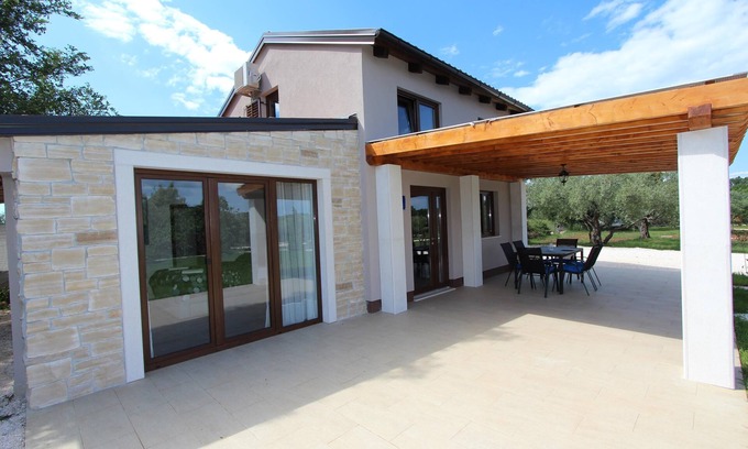 Rovinj Villa | CUVI Holiday House with Garden
