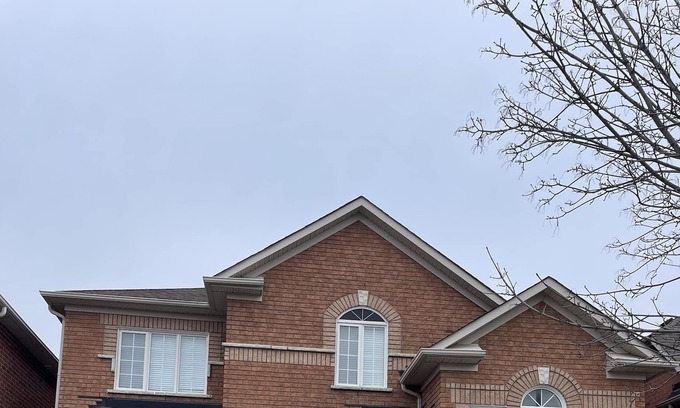 Aurora House | Cuzy 2 bedrooms basement apartment @ Aurora