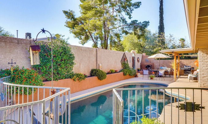 Tucson House | Cyclists' Haven: Southwestern-Style Home in Tucson
