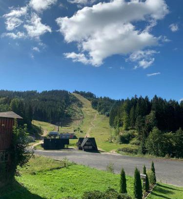 Albrechtice v Jizerskych horach Apartment | Ubytování u sjezdovky Tanvaldský Špičák II. s garáží