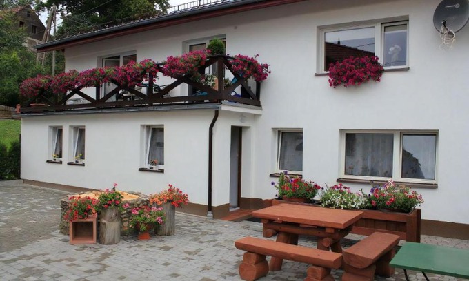 Jezow Sudecki House | Cztery Pory Roku