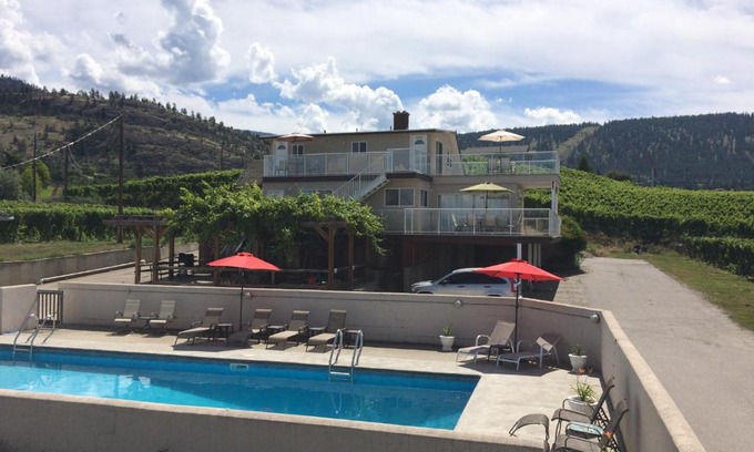 Okanagan-Similkameen House | D'Angelo Winery Farm House