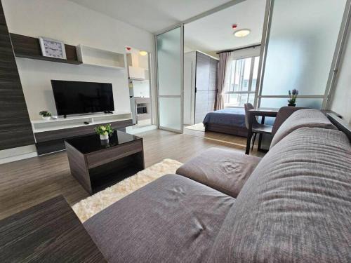 Chiang Mai Apartment | D Condo Ping: Amazing swimming pool, Central Festival Chiang Mai