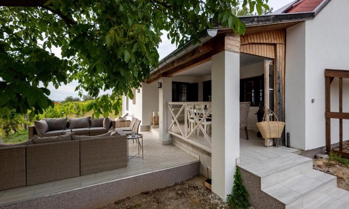 Koroshegy House | d.Five Vineyard & Retreat Kőröshegy