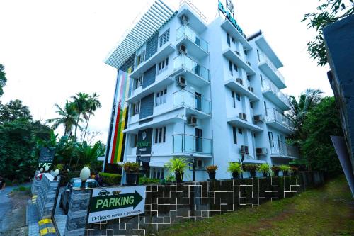 Kakkanad Hotel | D-Green Hotels