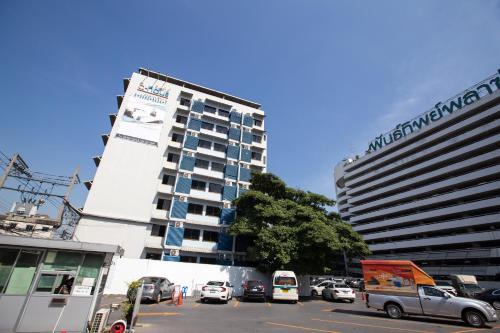 Nonthaburi Hotel | D haus Ngamwongwan Residence