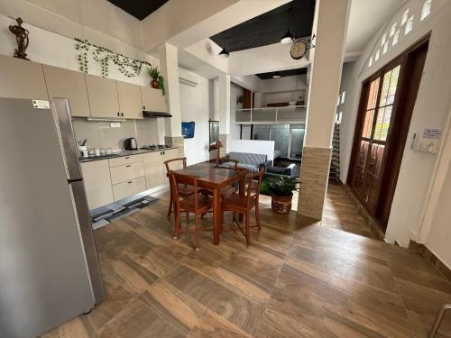Anniwatta Apartment | D Lion Studio Appartment