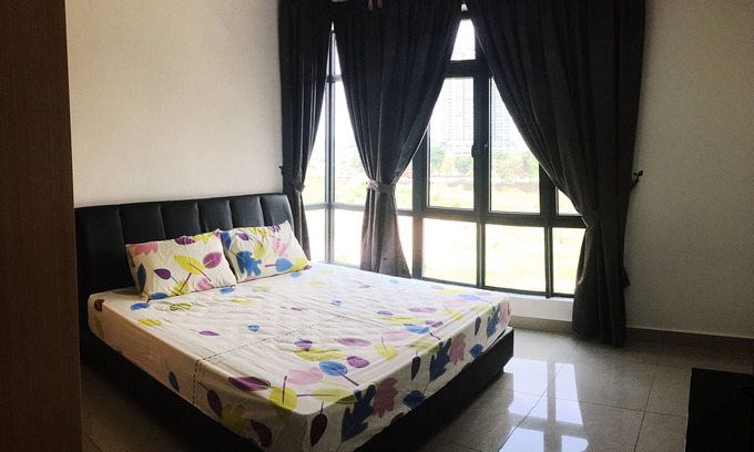Setia Tropika Apartment | D'secret Garden homestay@ near Singapore.