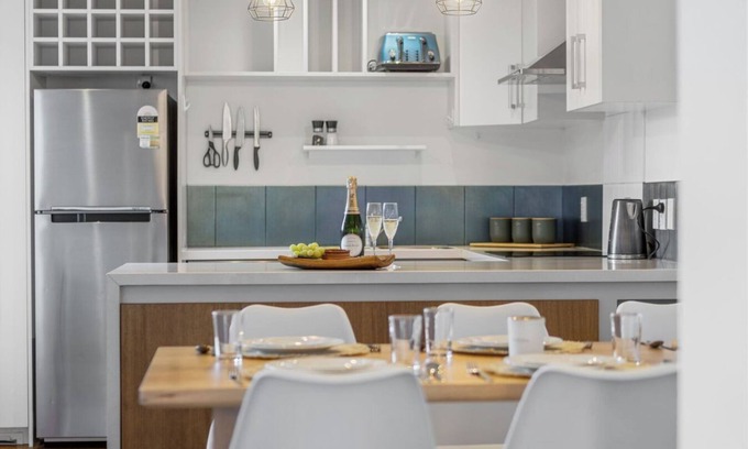 Hamilton East Apartment | D-Street Retreat - Hamilton