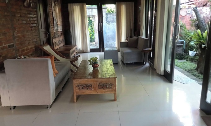 Cepaka House | D'tegale Homestay