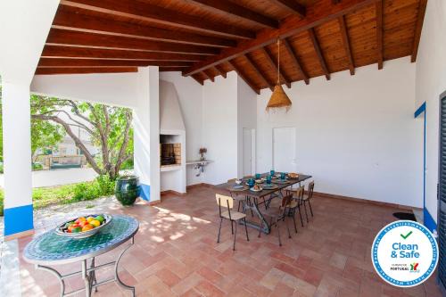 Almadena Villa | D13 - Eiras Velhas Holiday House in Almádena