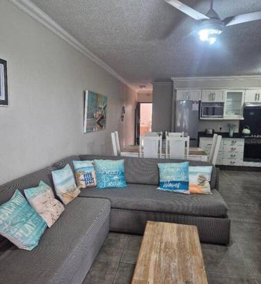 Melville Apartment | D14 Banana Beach Club